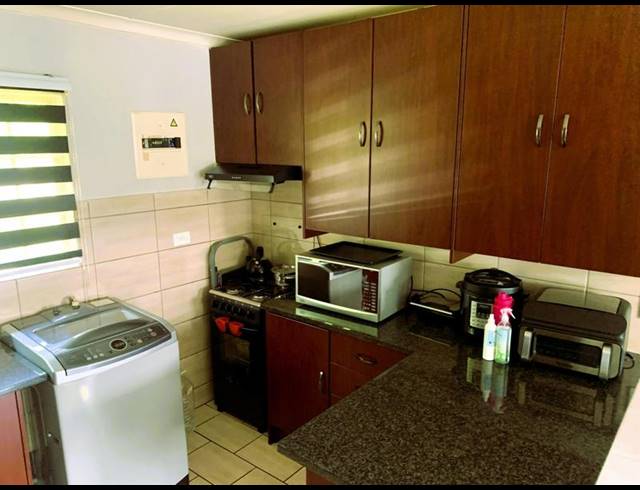 2 BEDROOM COMPLEX FOR SALE IN BOKSBURG WEST